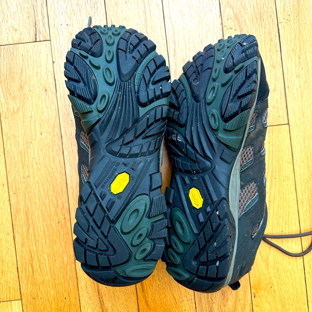 Merrell men’s hiking shoes